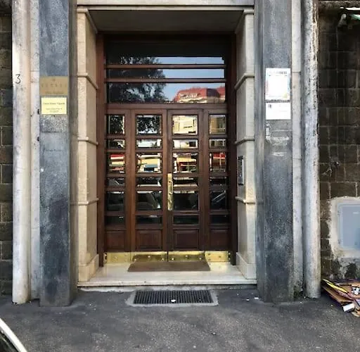 Boutique In Flaminio Area